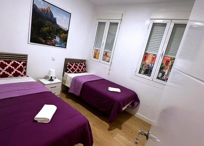 Gran Via -Chueca Rooms Parking Tph